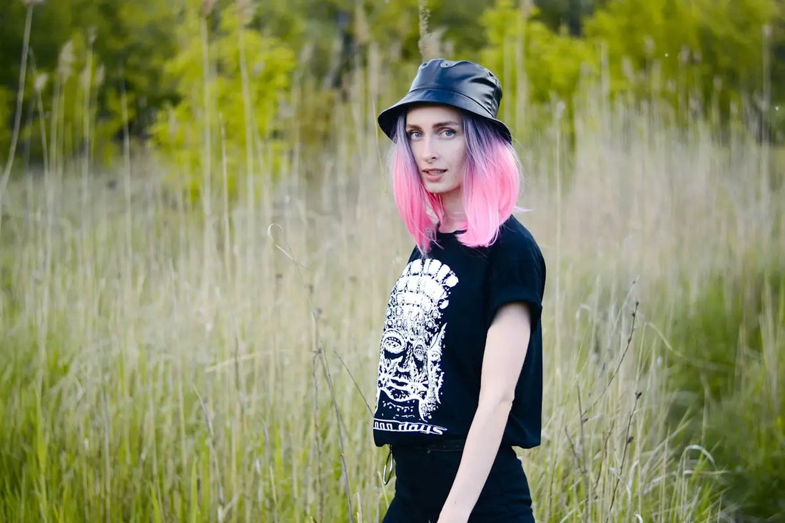 Best Streetwear Help How to Mix Vintage and Modern Pieces - Zenith Threads Co. 